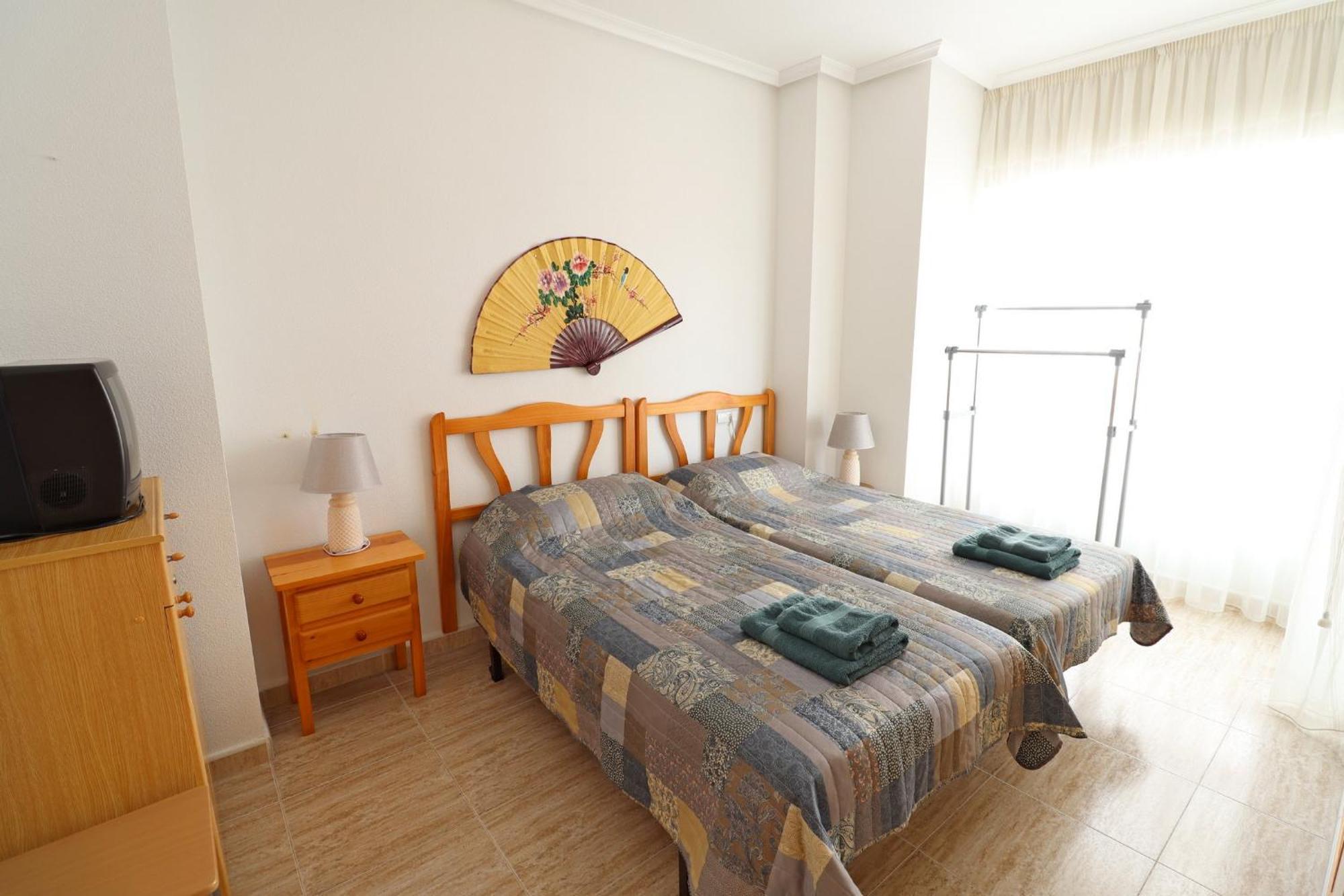Apartament Ricardo La Mata Torrevieja Luaran gambar