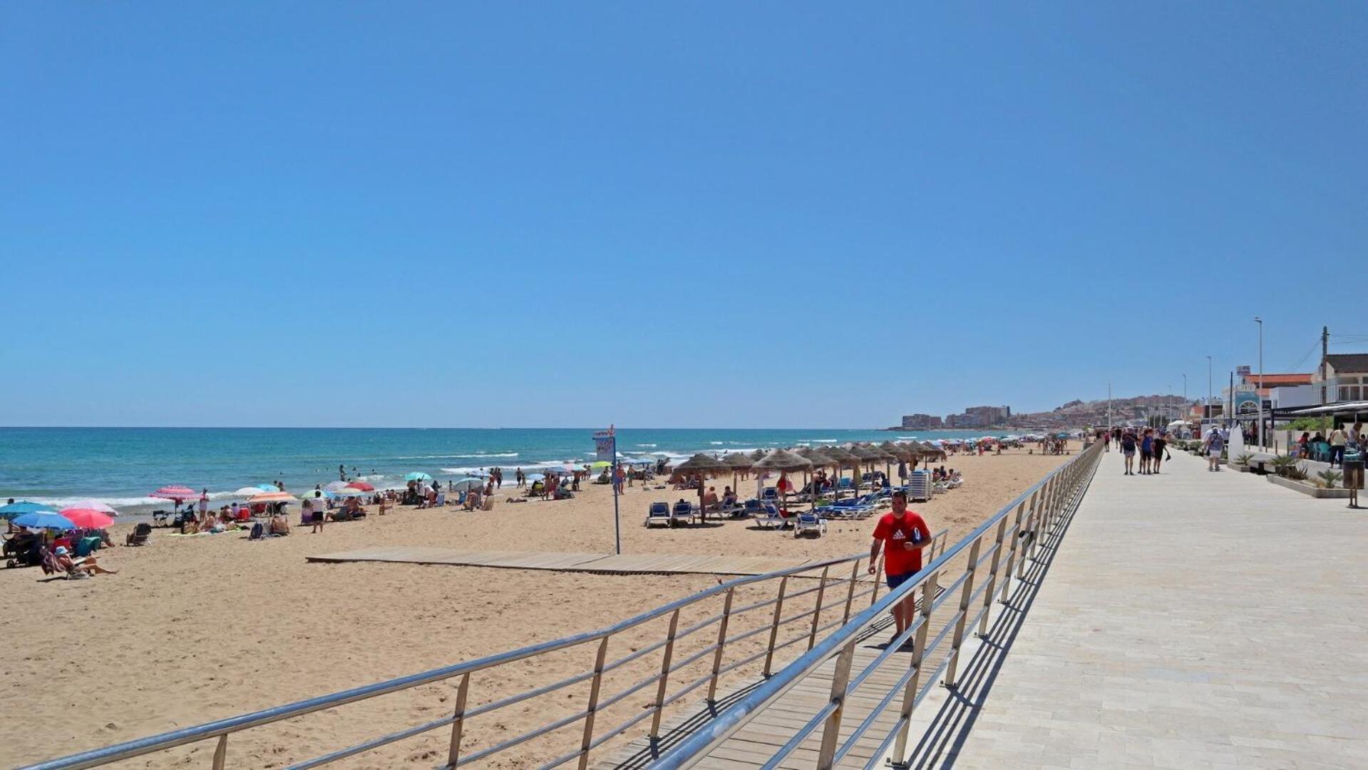 Apartament Ricardo La Mata Torrevieja Luaran gambar